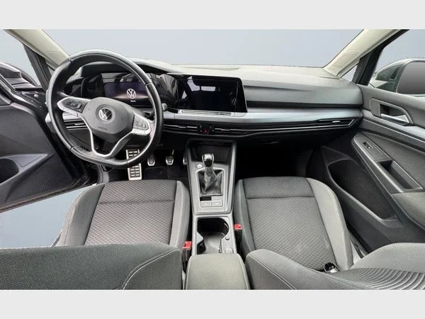 VOLKSWAGEN Golf VIII (2021) — foto 5 van 24