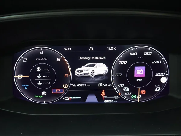 CUPRA Leon ST e-Hybrid (PHEV) (2023) — foto 4 van 25