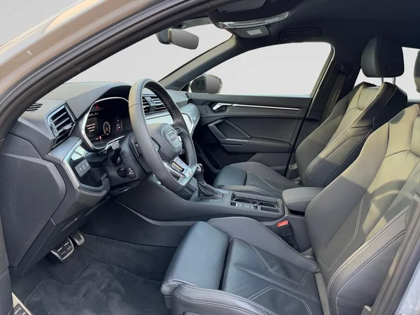 AUDI Q3 Sportback (2025) — foto 16 van 17