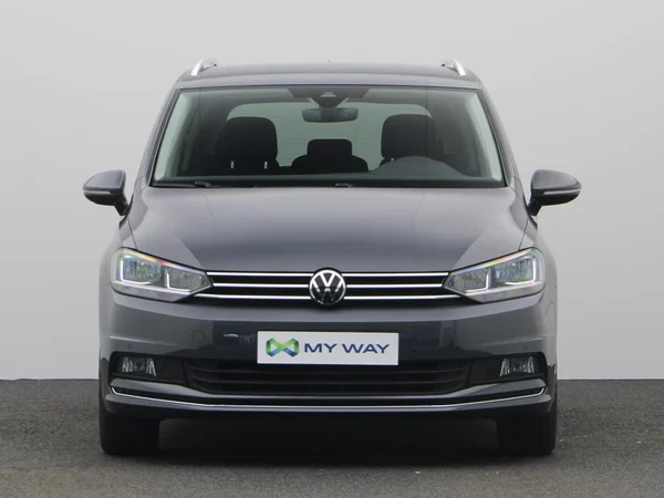 VOLKSWAGEN Touran (2023) — foto 19 van 23