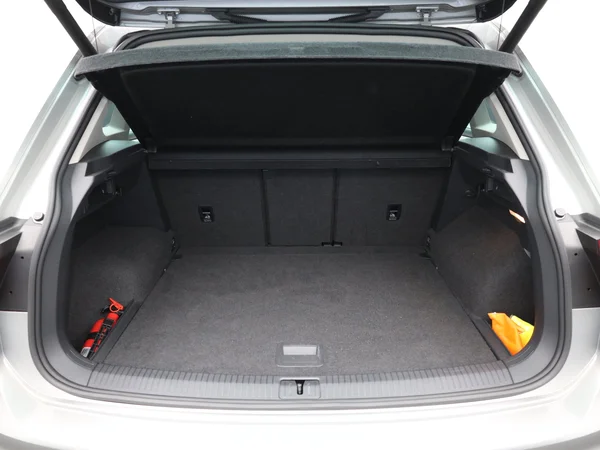 VOLKSWAGEN Tiguan (2017) — foto 19 van 23