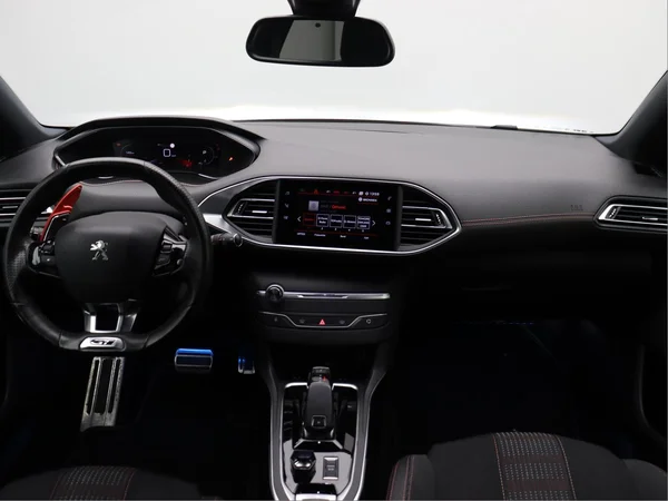 PEUGEOT 308 (2021) — foto 8 van 13