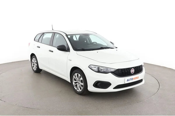 Fiat Tipo (2019) — foto 14 van 16