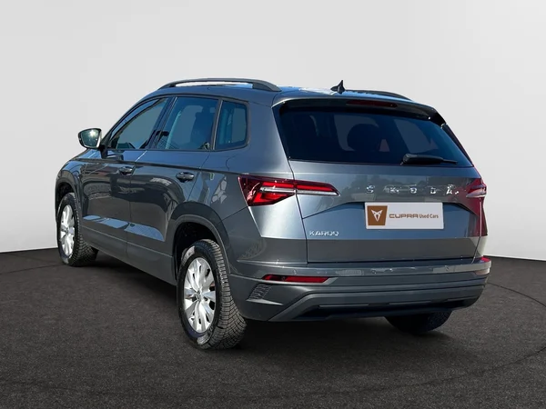 SKODA Karoq (2022) — foto 2 van 9