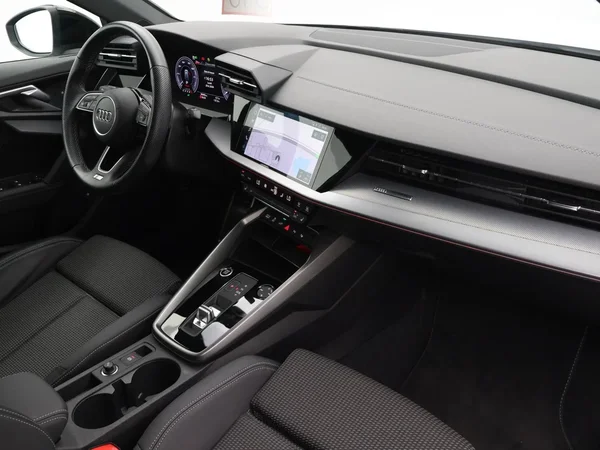 Audi A3 (2023) — foto 20 van 26