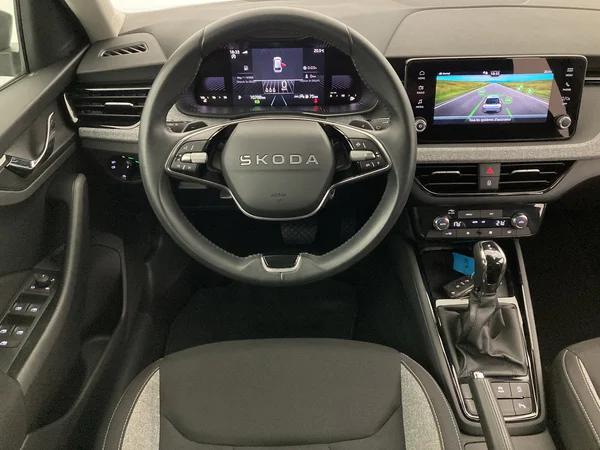 SKODA Scala (2025) — foto 10 van 36