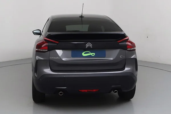 Citroen C4 (2022) — foto 23 van 28