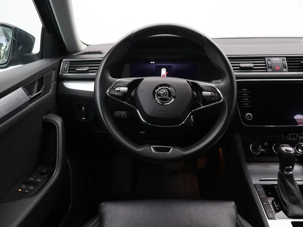 SKODA Superb Combi (2022) — foto 14 van 21