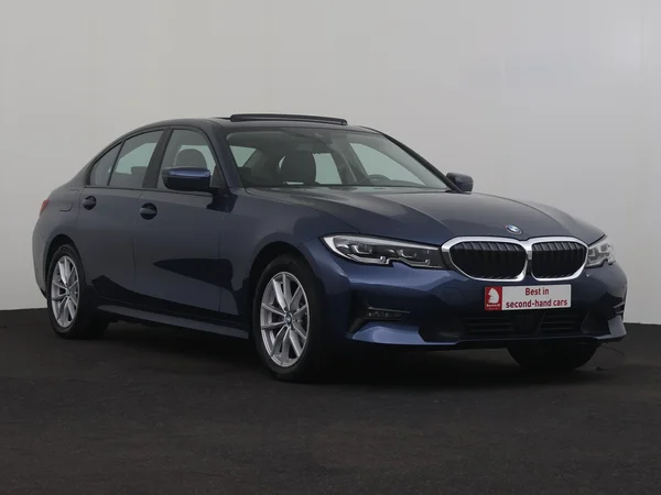 BMW 320 (2021) — foto 29 van 34