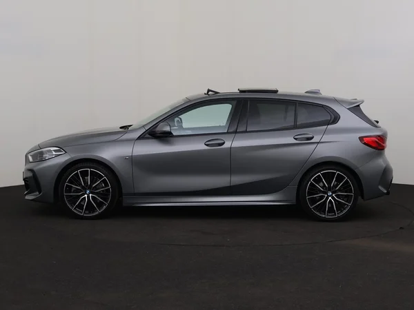BMW 120 (2022) — foto 12 van 30
