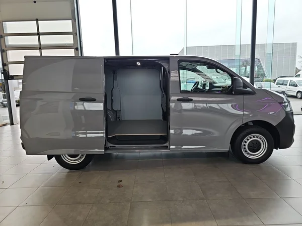 VOLKSWAGEN Transporter T7 30 Fou Swb (2026) — foto 2 van 27