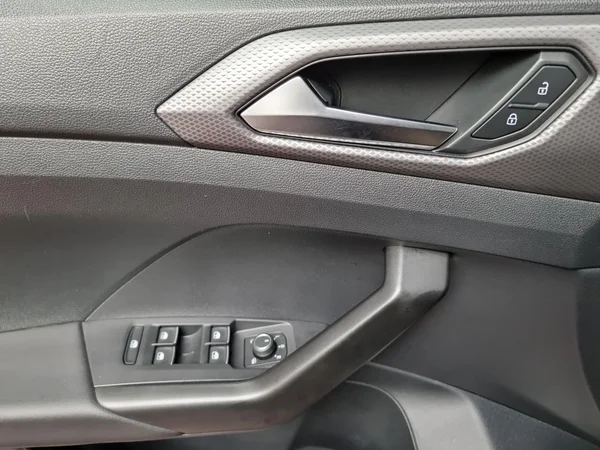 VOLKSWAGEN T-Cross (2022) — foto 8 van 23