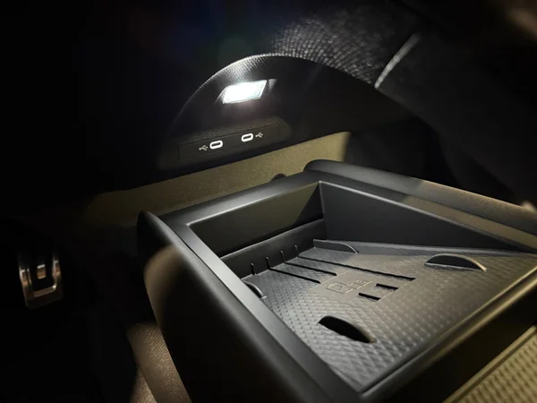 CUPRA Tavascan (2025) — foto 13 van 18