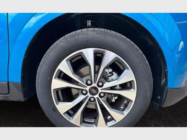 Ford Tourneo Courier (2025) — foto 29 van 30