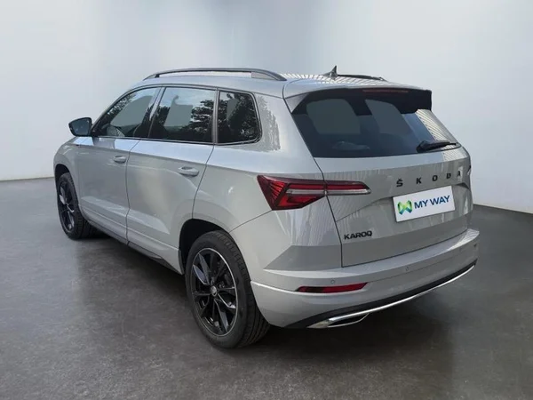 SKODA Karoq (2023) — foto 23 van 29