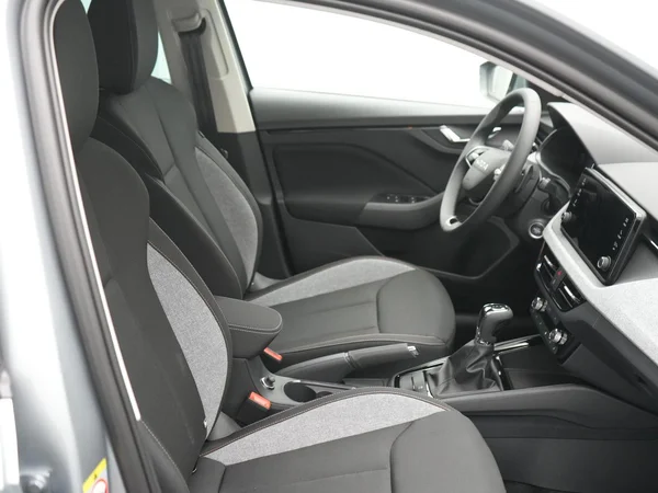 SKODA Kamiq (2026) — foto 6 van 28
