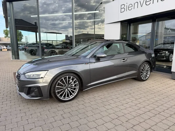 Audi A5 (2021) — foto 18 van 29