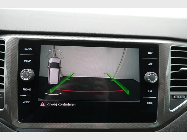 VOLKSWAGEN Golf Sportsvan (2019) — foto 19 van 27