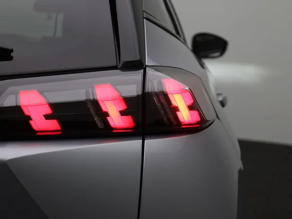 Peugeot 2008 (2023) — foto 29 van 40
