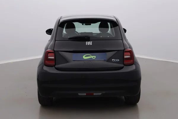Fiat E-500 (2022) — foto 19 van 24