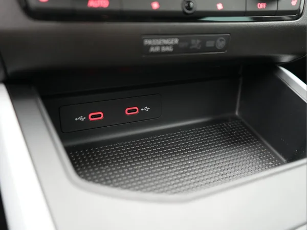 SEAT Arona (2023) — foto 32 van 38