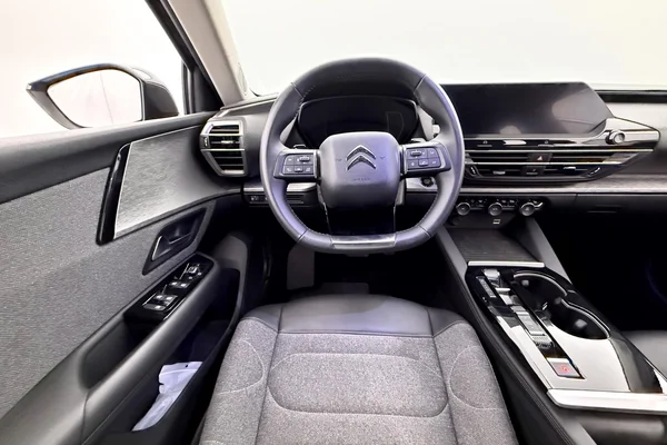 Citroen C5 X PHEV (2023) — foto 7 van 20