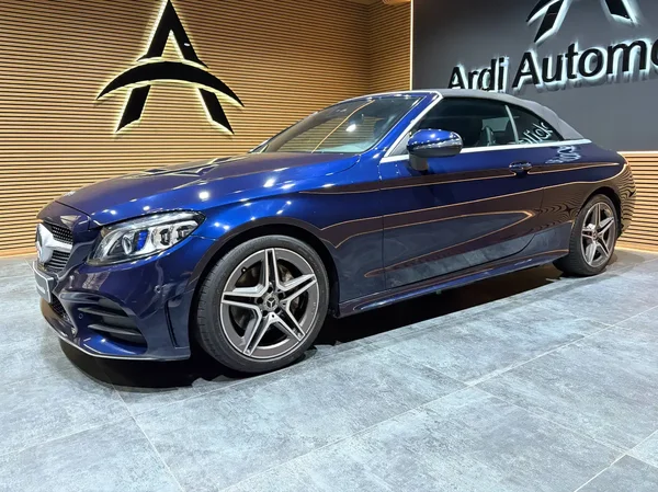 Mercedes-Benz C (2021) — foto 19 van 32