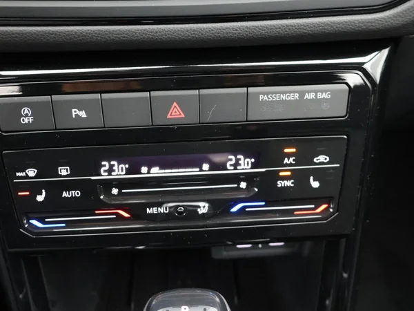 VOLKSWAGEN T-Cross (2025) — foto 13 van 23