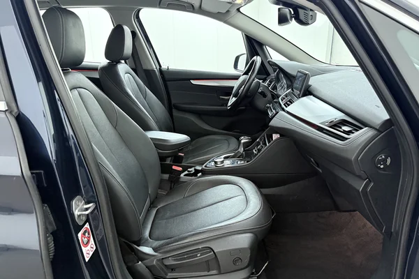 BMW 2 Active Tourer PHEV (F45) (2017) — foto 24 van 26
