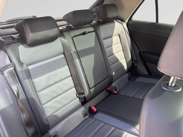 VOLKSWAGEN T-Roc (2022) — foto 9 van 22