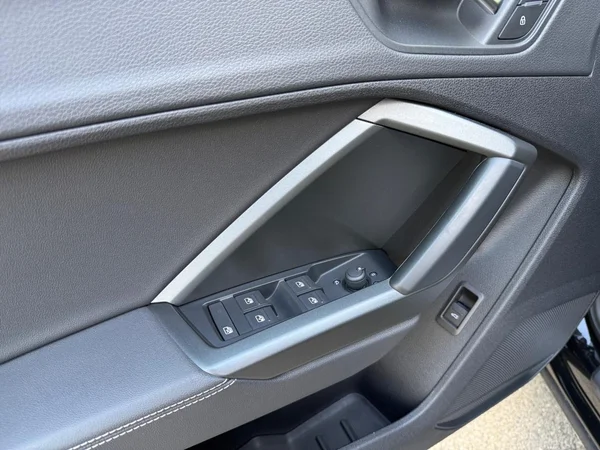 AUDI Q3 Sportback (2023) — foto 9 van 17