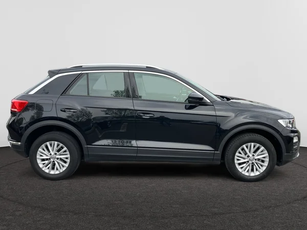 VOLKSWAGEN T-Roc (2020) — foto 23 van 25