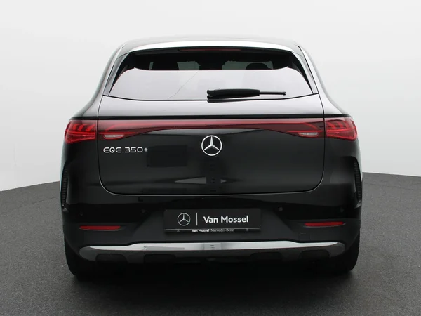 Mercedes-Benz EQE (2023) — foto 23 van 27