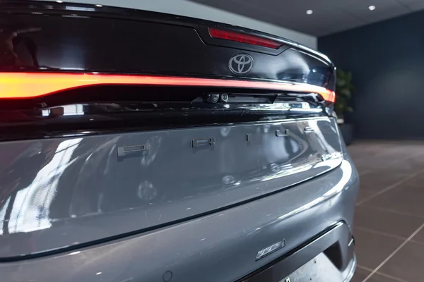 Toyota Prius (2024) — foto 2 van 37