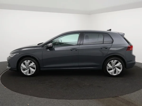 VOLKSWAGEN Golf VIII (2025) — foto 16 van 21