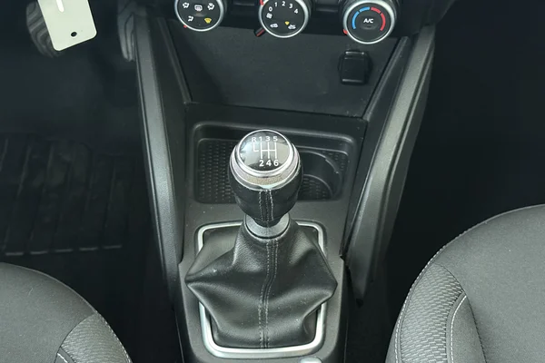 Dacia Duster (2018) — foto 4 van 20