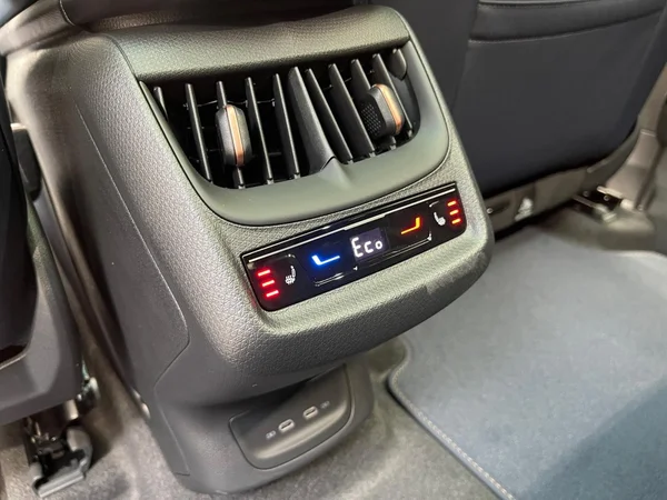 CUPRA Tavascan (2026) — foto 10 van 15
