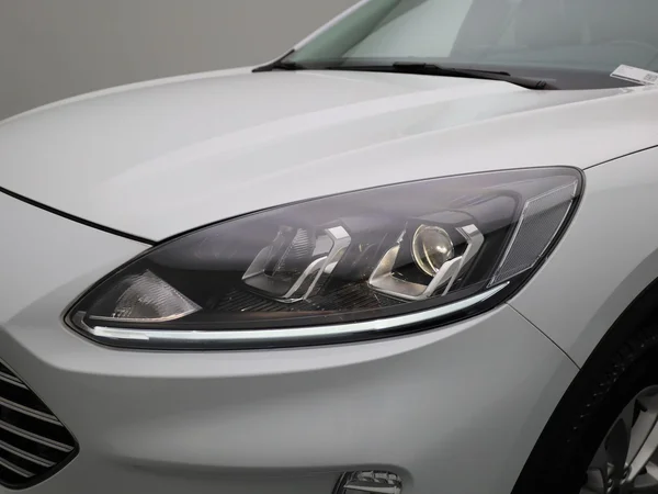 Ford Kuga (2024) — foto 6 van 39