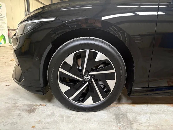 VOLKSWAGEN ID.7 Tourer (2026) — foto 7 van 23