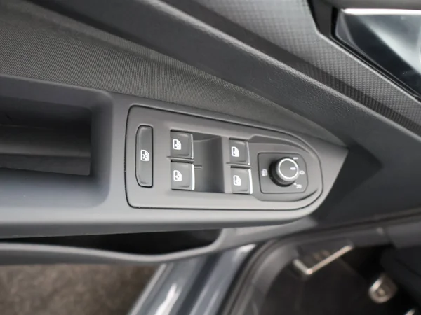 VOLKSWAGEN Golf VIII (2023) — foto 10 van 25