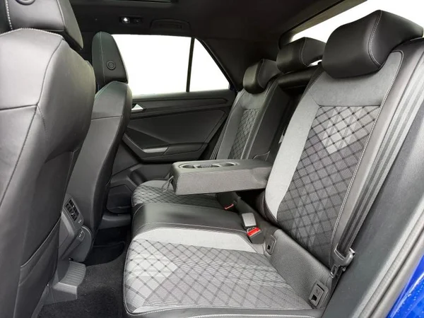 VOLKSWAGEN T-Roc (2023) — foto 8 van 27