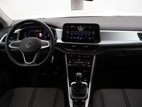 VOLKSWAGEN T-Roc (2023) — foto 3 van 25