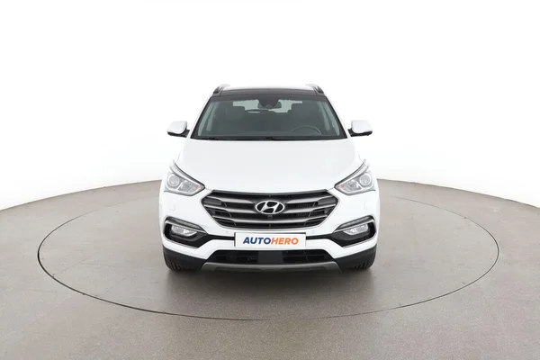 Hyundai Santa Fe (2018) — foto 15 van 16