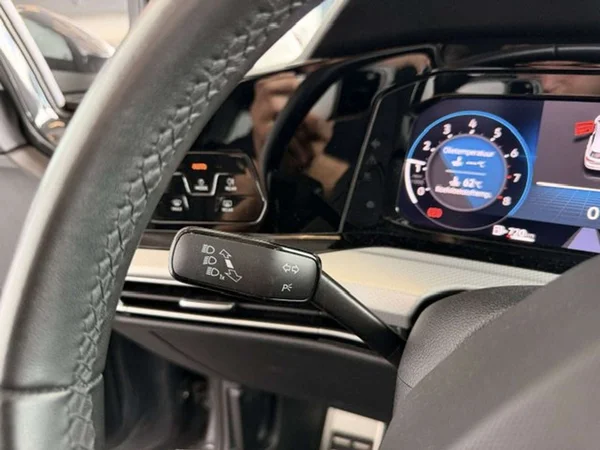 Volkswagen Golf (2024) — foto 11 van 23