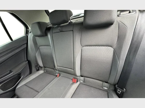 VOLKSWAGEN Golf VIII (2021) — foto 6 van 24