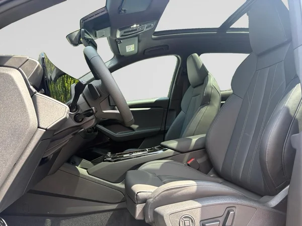 AUDI Q6 e-tron (2026) — foto 10 van 16