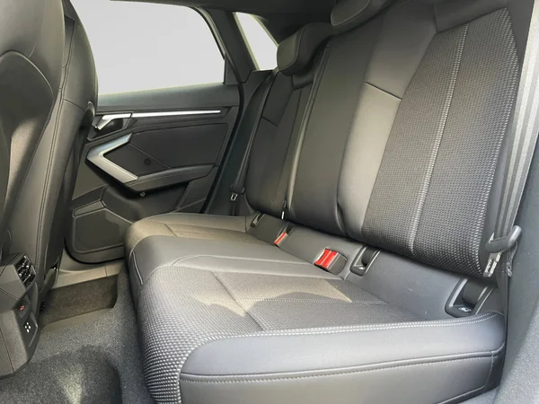 AUDI A3 Allstreet (2025) — foto 7 van 13