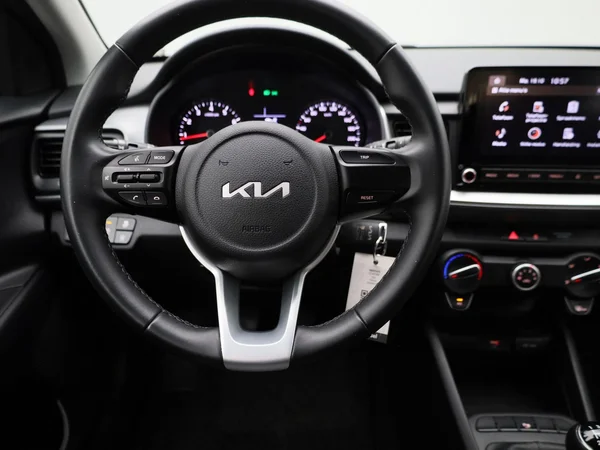 Kia Stonic (2022) — foto 35 van 37