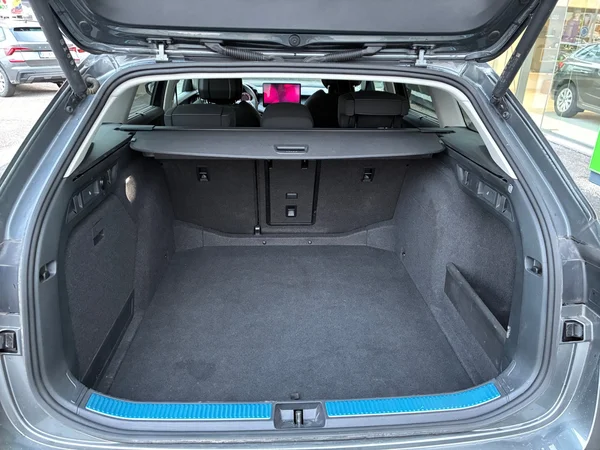 SKODA Superb Combi (2024) — foto 5 van 24