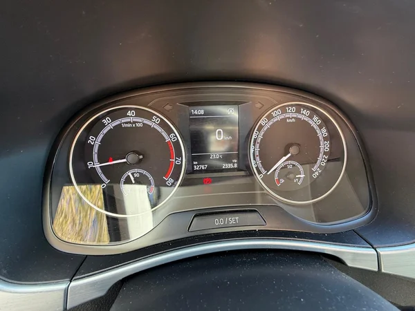 SKODA Fabia Combi (2019) — foto 6 van 24